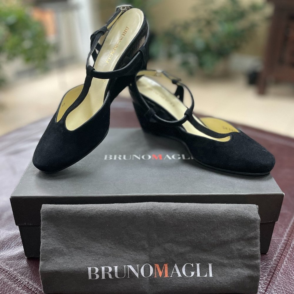 BRUNO MAGLI Black Suede T Strap Wedge shoes 39